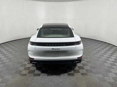 2026 Porsche Panamera 4 AWD