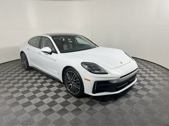 2026 Porsche Panamera 4 AWD