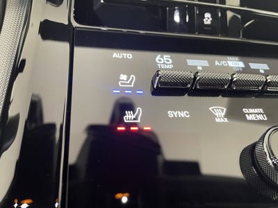 2025 Porsche Panamera 4 E-Hybrid