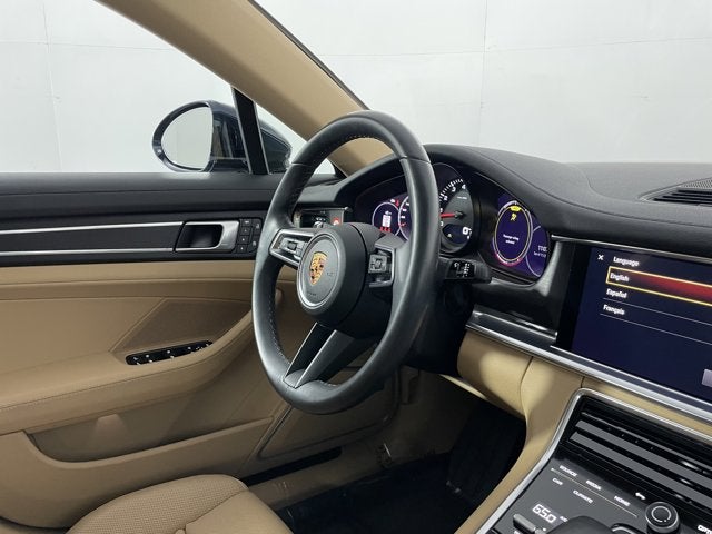2023 Porsche Panamera Base