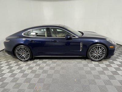 2023 Porsche Panamera Base