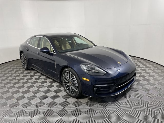 2023 Porsche Panamera Base