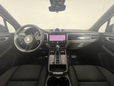 2023 Porsche Macan Base