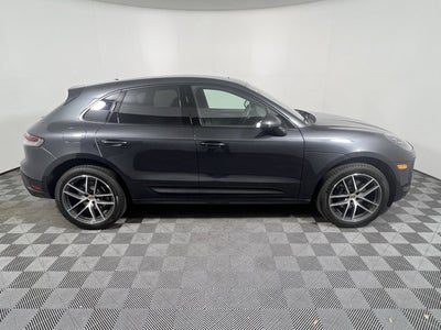 2023 Porsche Macan Base