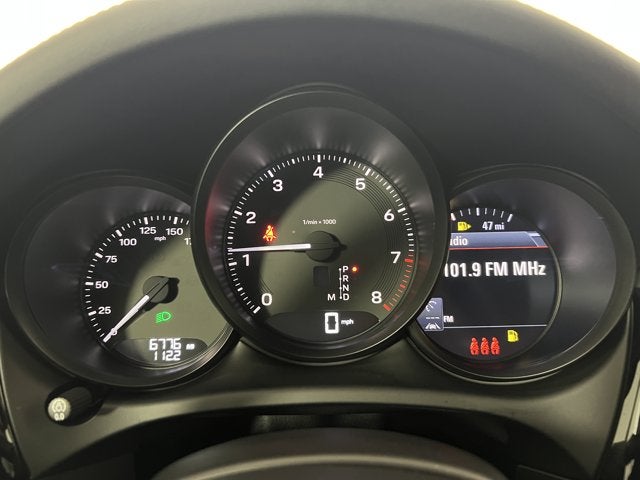 2025 Porsche Macan Base