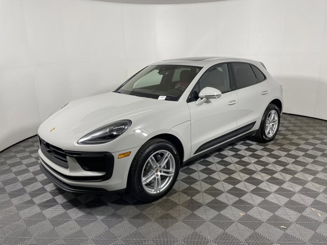 2026 Porsche Macan Base