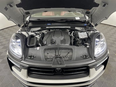 2026 Porsche Macan Base