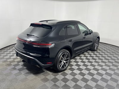 2026 Porsche Macan Base