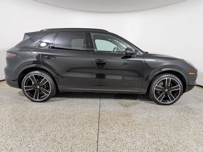 2023 Porsche Cayenne Base