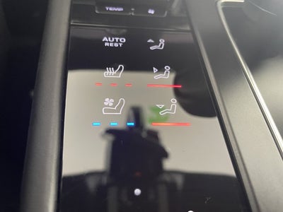 2024 Porsche Macan GTS