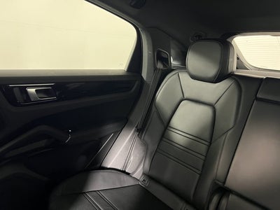 2023 Porsche Cayenne Base
