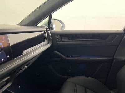 2026 Porsche Cayenne GTS Coupe AWD