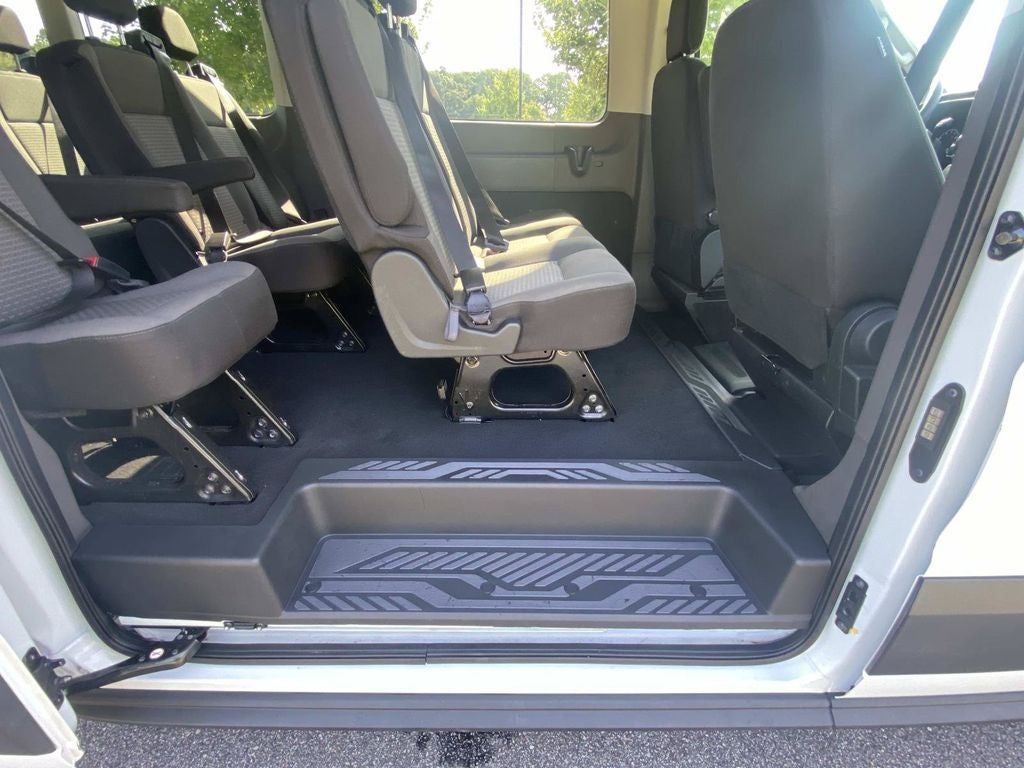 2025 Ford Transit-350 XLT 15 PASS MEDIUM ROOF