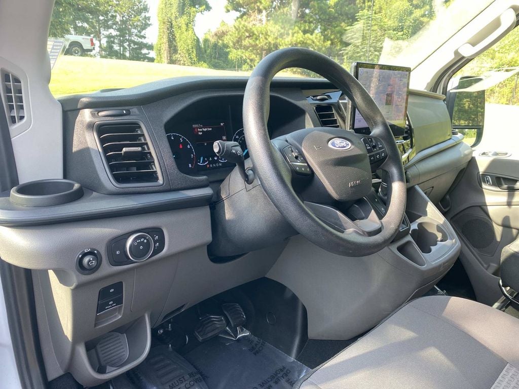2025 Ford Transit-350 XLT 15 PASS MEDIUM ROOF