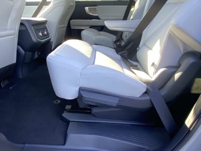 2026 Ford Expedition MAX Platinum®