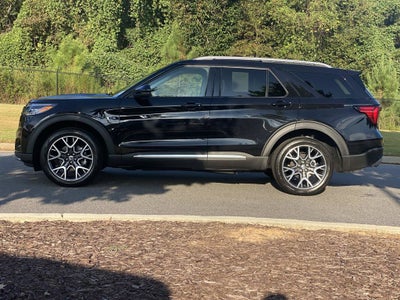 2025 Ford Explorer Platinum