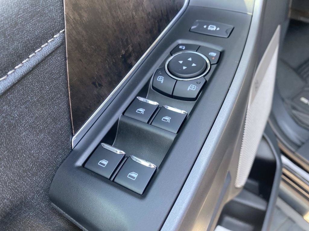 2025 Ford F-350SD Lariat