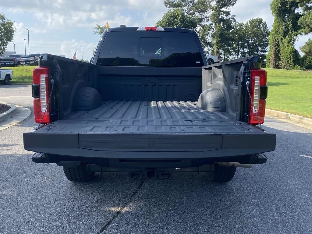 2025 Ford F-350SD Lariat