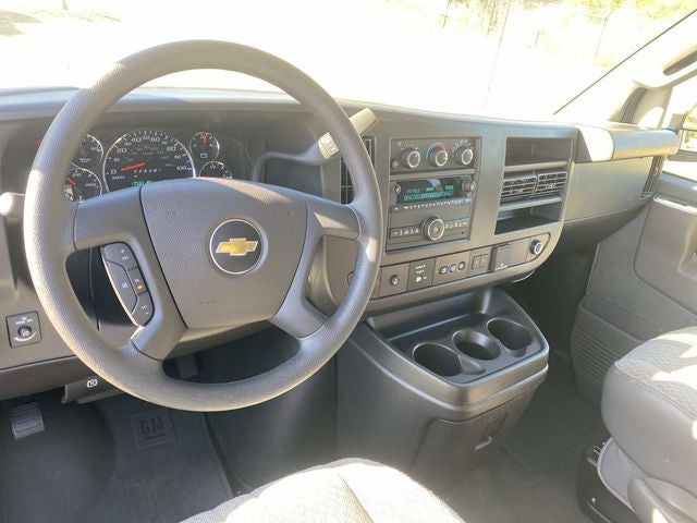 2025 Chevrolet Express 3500 LT Passenger