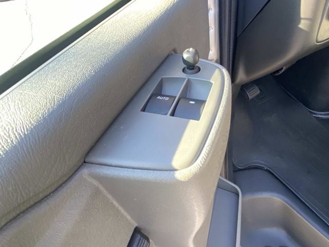 2025 Chevrolet Express 3500 LT Passenger