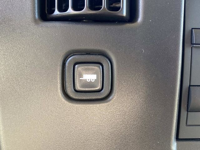 2025 Chevrolet Express 3500 LT Passenger