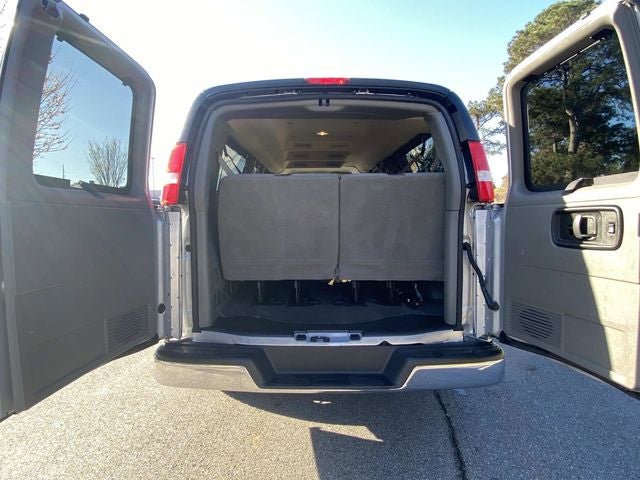 2025 Chevrolet Express 3500 LT Passenger