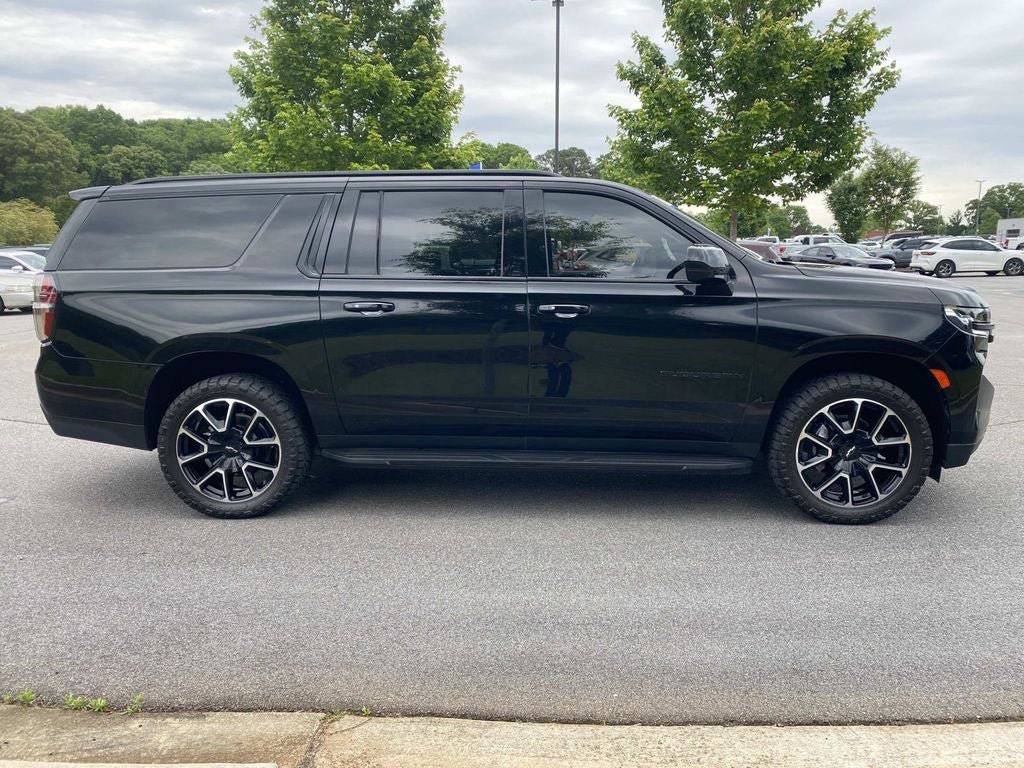 2023 Chevrolet Suburban RST
