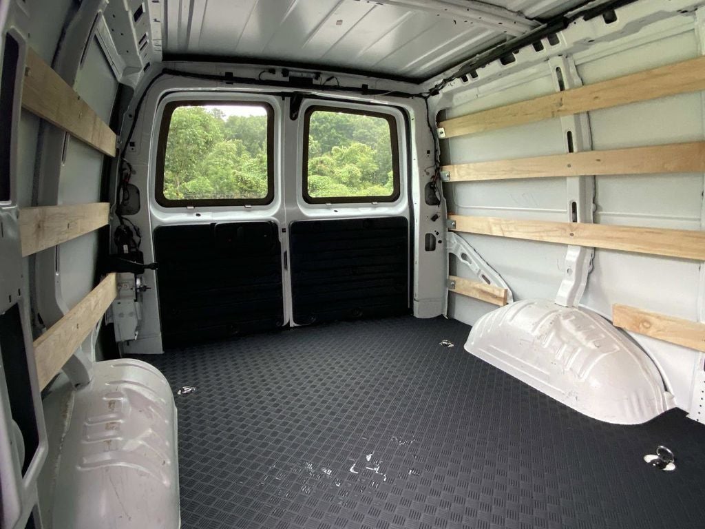 2025 GMC Savana 2500 Work Van