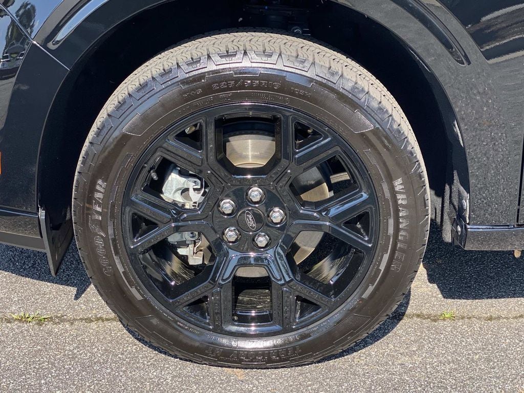 2025 Ford Maverick Lobo Standard