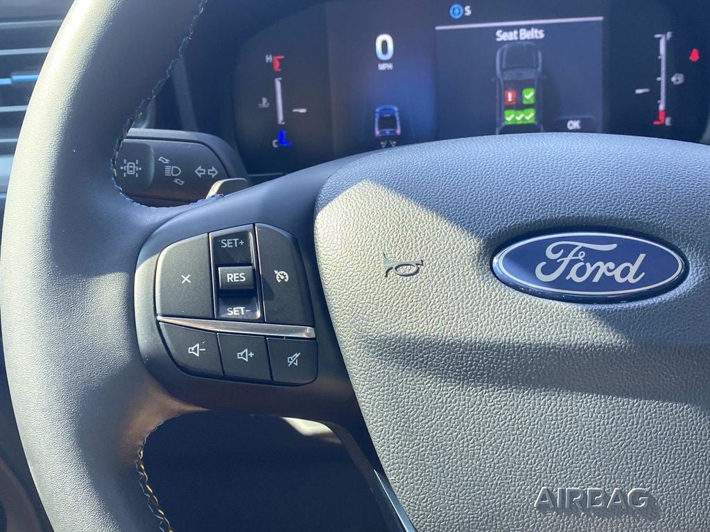 2025 Ford Maverick Lobo Standard
