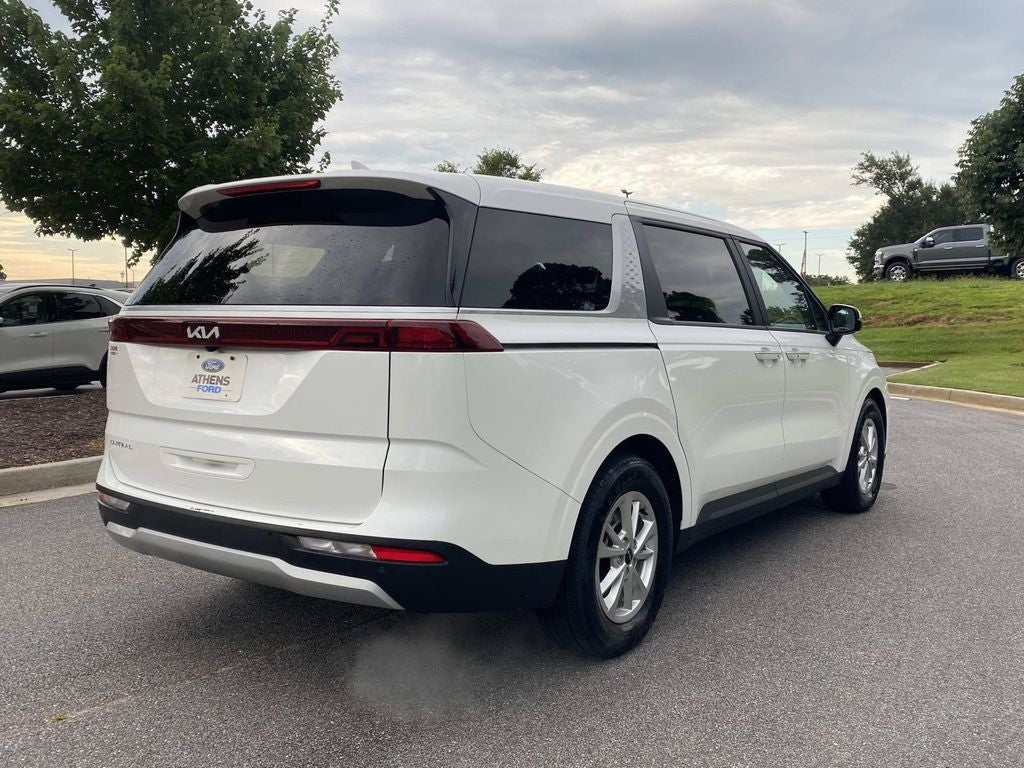 2024 Kia Carnival LX