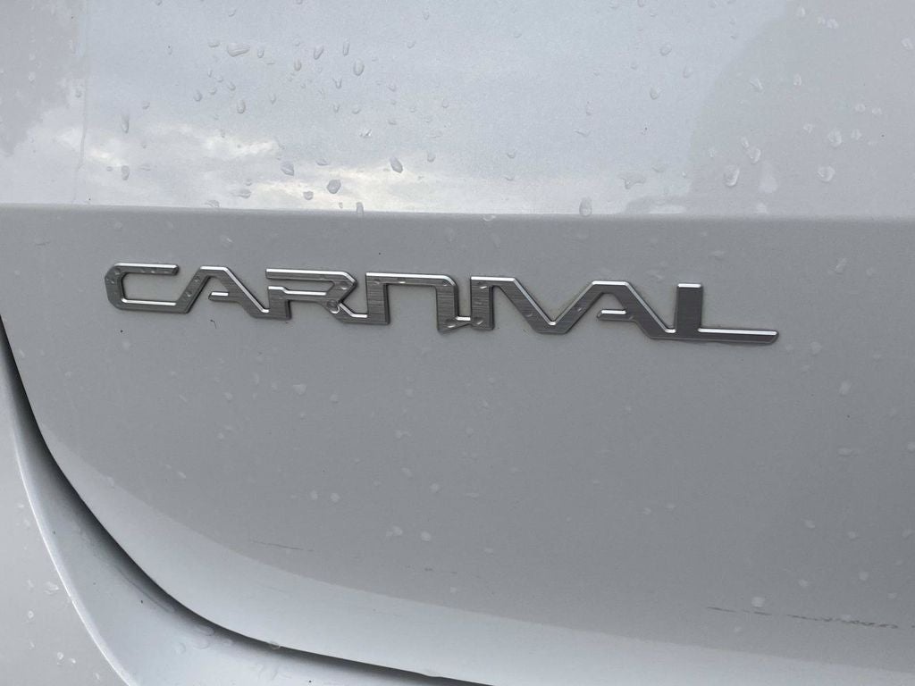 2024 Kia Carnival LX