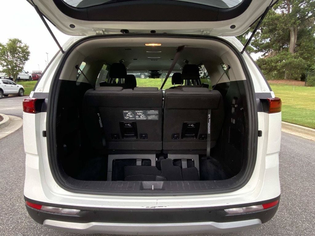 2024 Kia Carnival LX