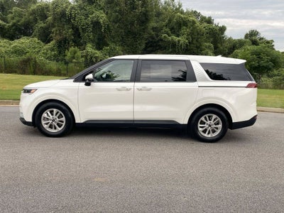 2024 Kia Carnival LX