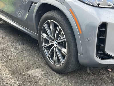 2025 BMW X6 xDrive40i