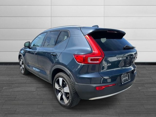 2021 Volvo XC40 Momentum