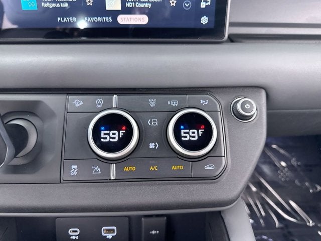2023 Land Rover Defender X-Dynamic SE
