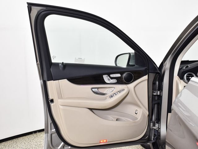 2022 Mercedes-Benz GLC 300 GLC 300