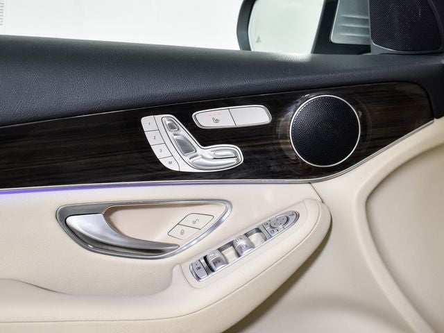 2022 Mercedes-Benz GLC 300 GLC 300