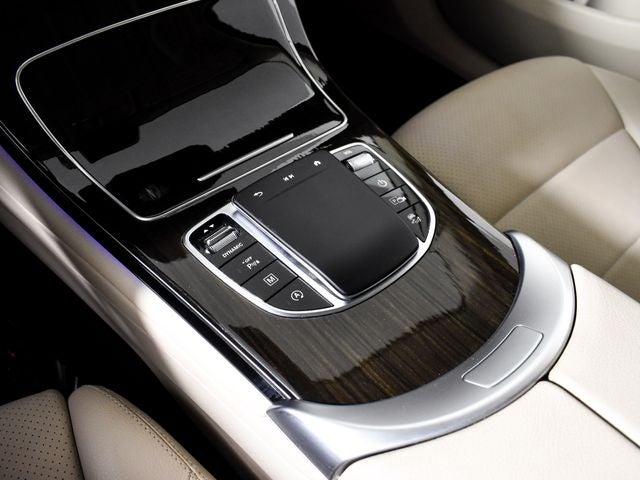 2022 Mercedes-Benz GLC 300 GLC 300