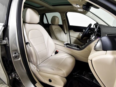 2022 Mercedes-Benz GLC 300 GLC 300