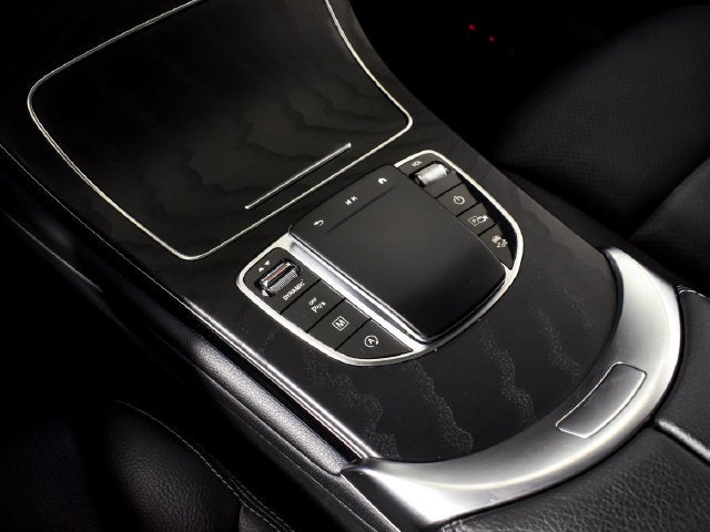 2021 Mercedes-Benz GLC 300 GLC 300