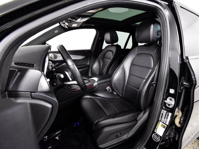 2021 Mercedes-Benz GLC 300 GLC 300