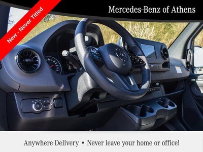 2024 Mercedes-Benz Sprinter Crew Van Cargo 144 WB 4MATIC®