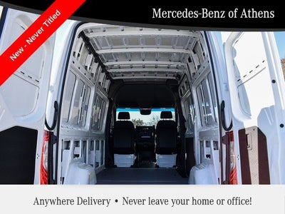 2024 Mercedes-Benz Sprinter Crew Van Cargo 144 WB 4MATIC®