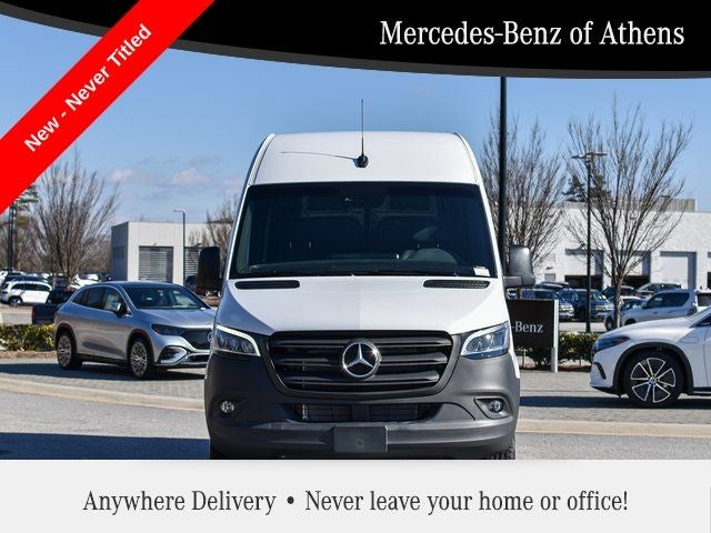 2024 Mercedes-Benz Sprinter Crew Van Cargo 144 WB 4MATIC®