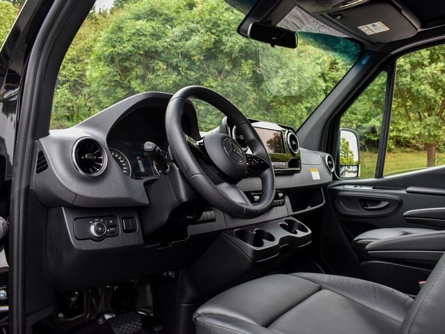 2025 Mercedes-Benz Sprinter Passenger Van Passenger 144 WB