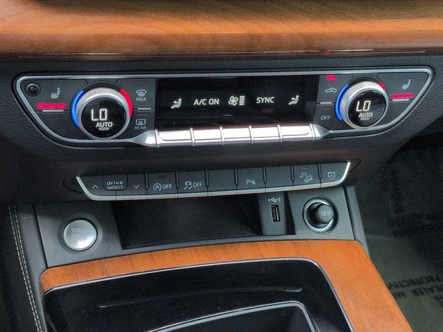 2022 Audi Q5 S line Premium Plus