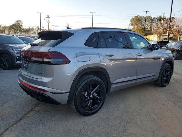 2026 Volkswagen Atlas Cross Sport 2.0T SEL R-Line Black