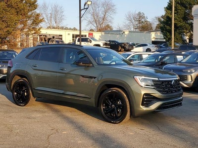 2026 Volkswagen Atlas Cross Sport 2.0T SEL R-Line Black